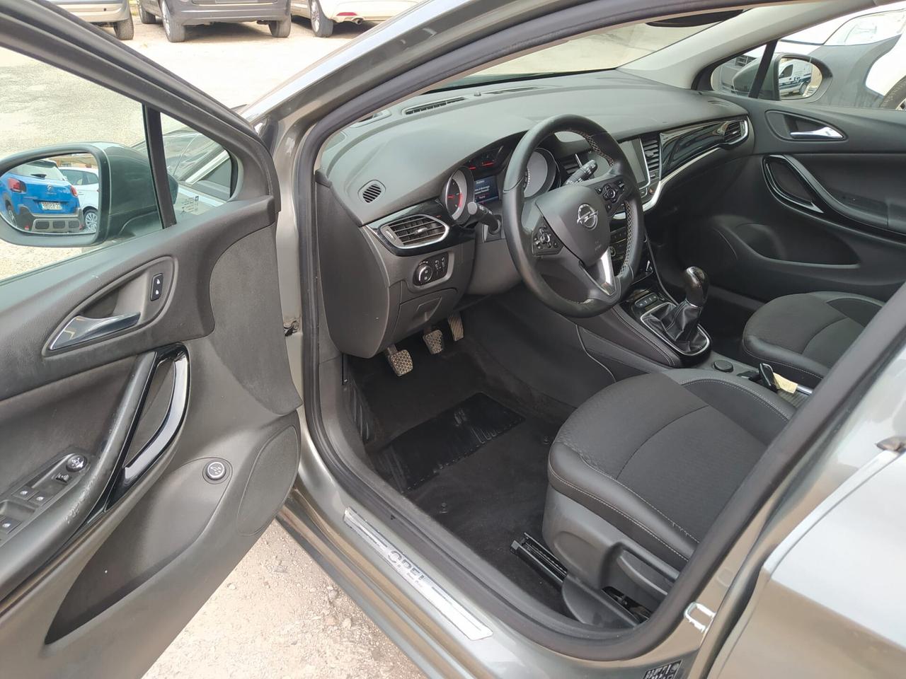 Opel Astra 1.6 CDTi 110CV Start&Stop Sports Tourer Innovation Neopatentati