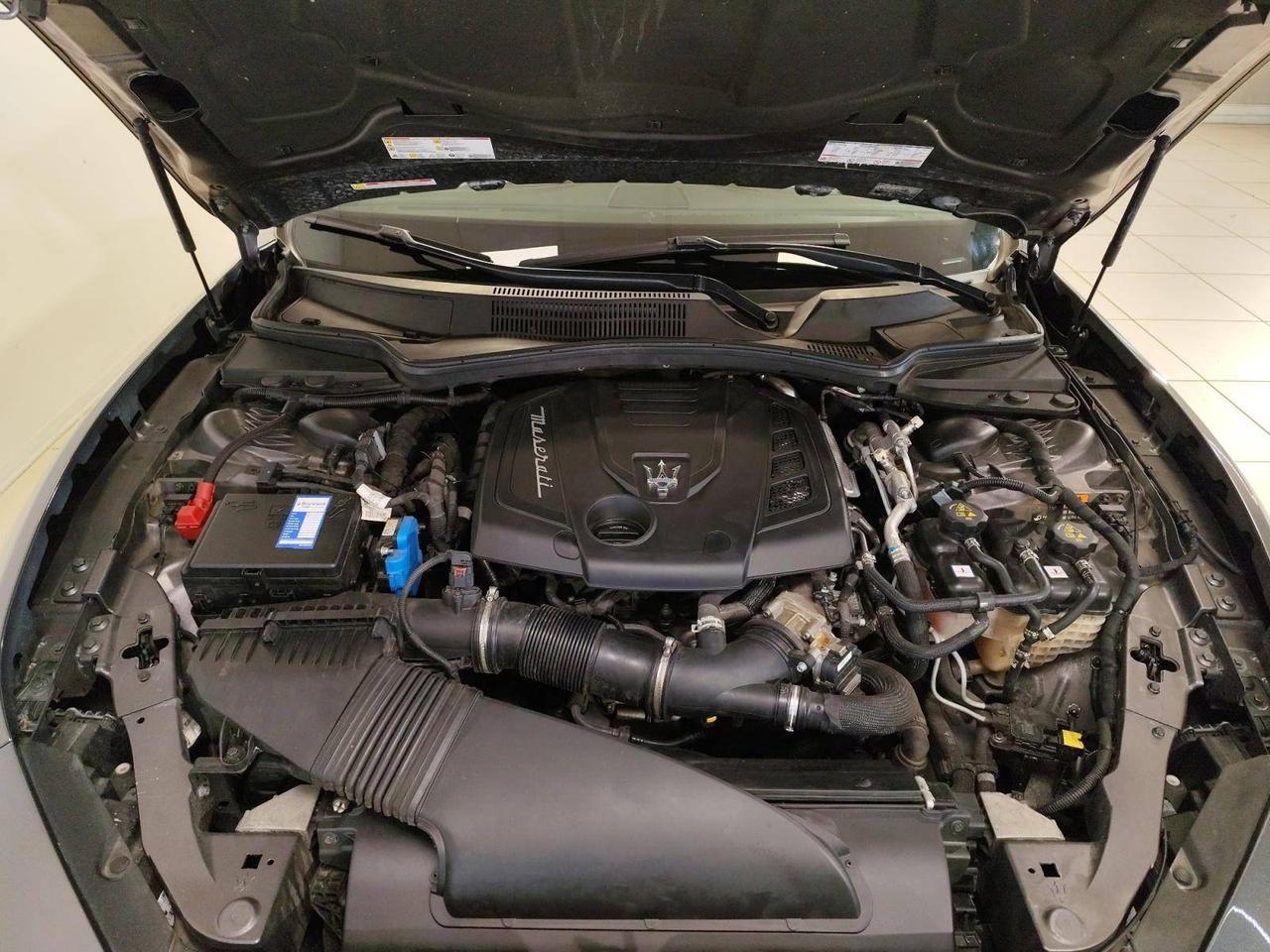 Maserati Ghibli Gransport 330cv