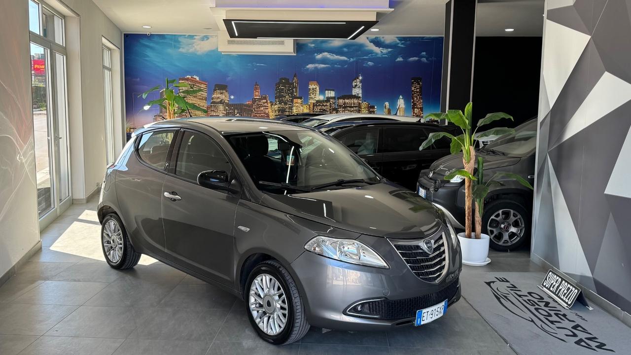 Lancia Ypsilon 1.3 MJT 16V 95 CV 5 porte S&S Gold