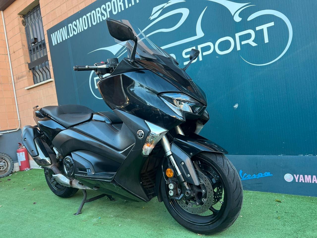 Yamaha TMAX DX ABS GARANZIA PERMUTE FINANZIAMENTO