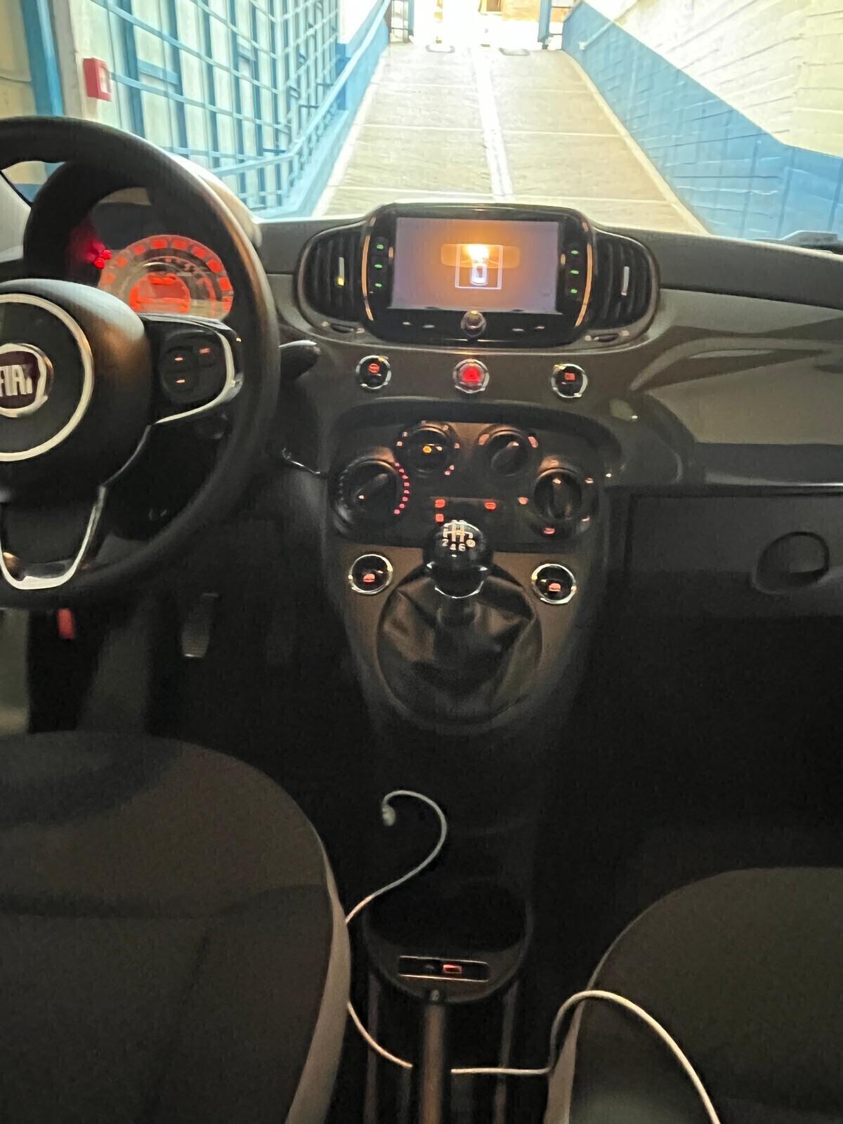 Fiat 500 1.0 Hybrid Dolcevita solo 50.000 km !!!!!!!!!!!!!