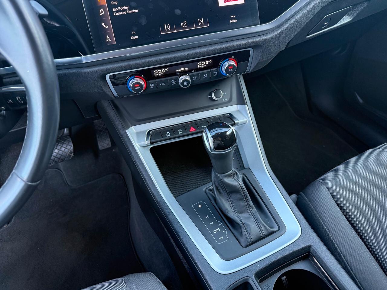 Audi Q3 35 TDI S tronic Business