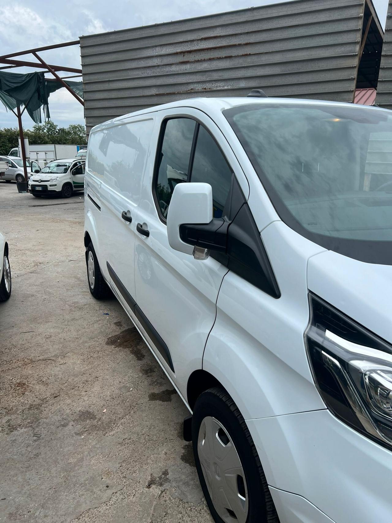 FORD Custom Tourneo Custom ANNO 2021 CL 20 DIESEL