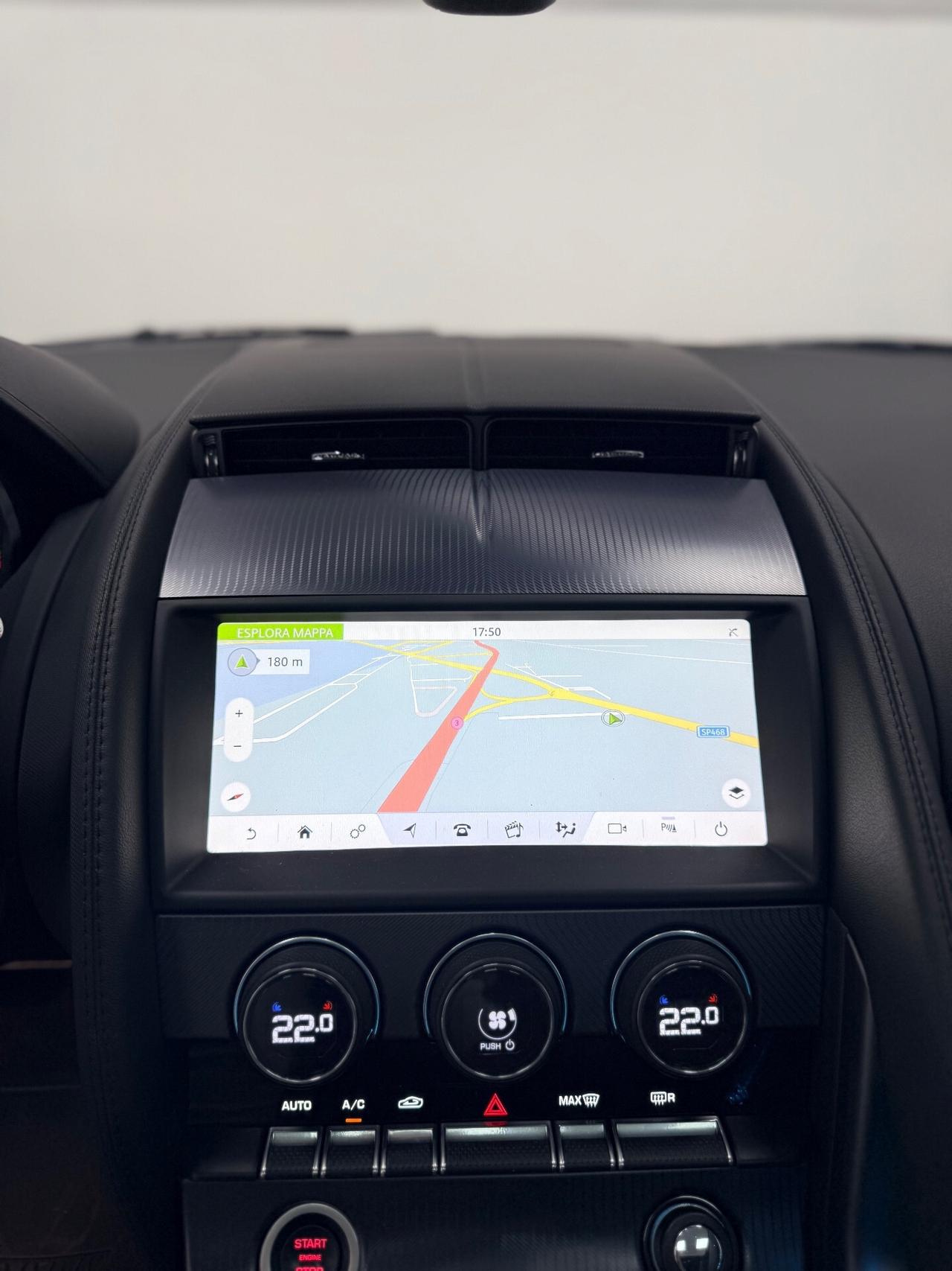 Jaguar F-Type 2.0 aut. Coupé Chequered Flag 05/2019 EURO 6D TETTO RETROCAM SCARICO