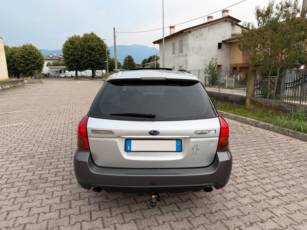 Subaru OUTBACK 2.5i GPL AWD Gancio Traino