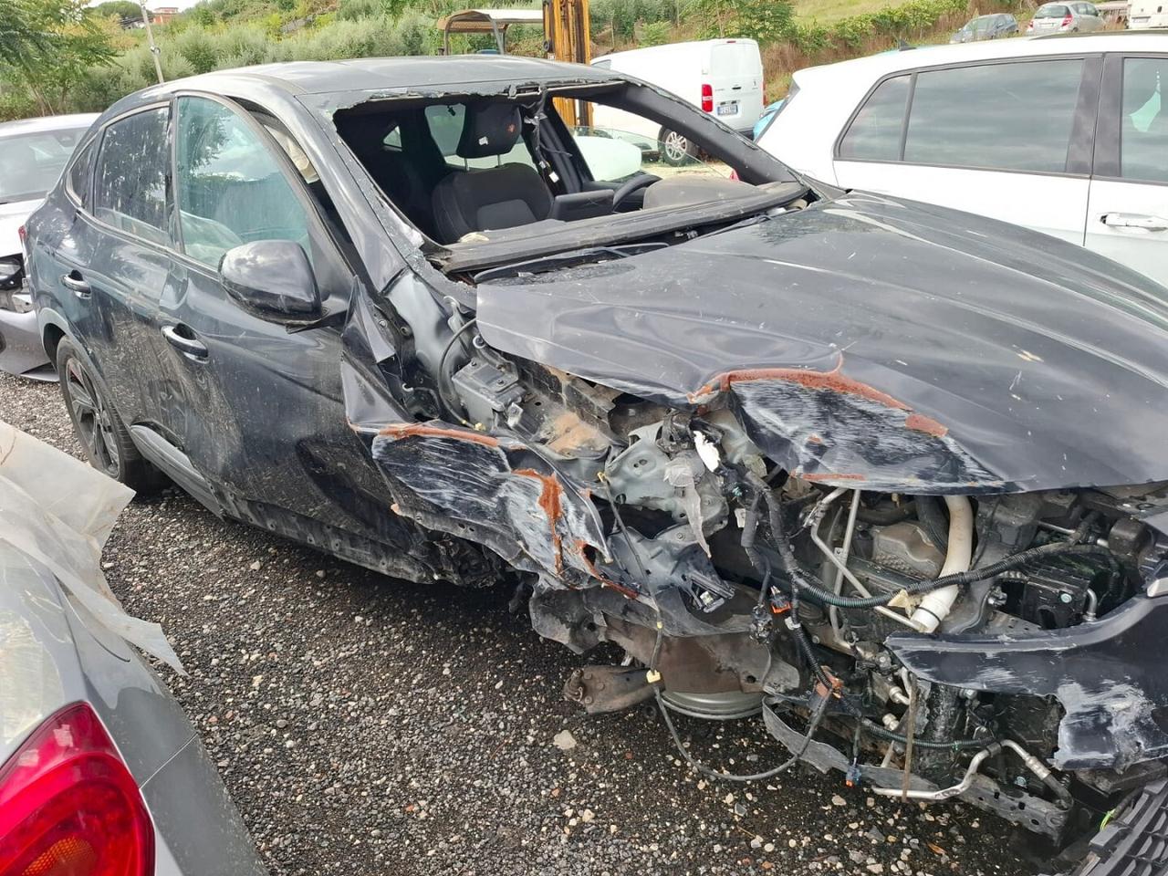 RENAULT ARKANA TECH 2022 SINISTRATA IBRIDA EURO6