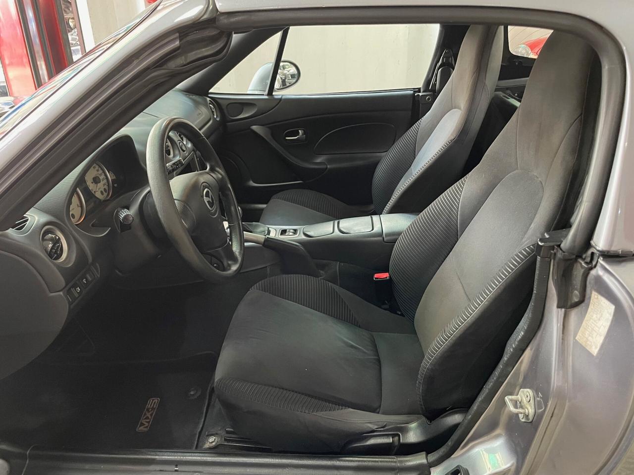 Mazda MX-5 1.6i 16V con HARD-TOP!!!