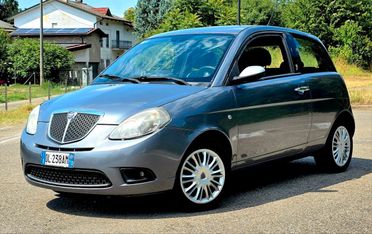 Lancia Ypsilon 1.3 MJT NEOPATENTATI