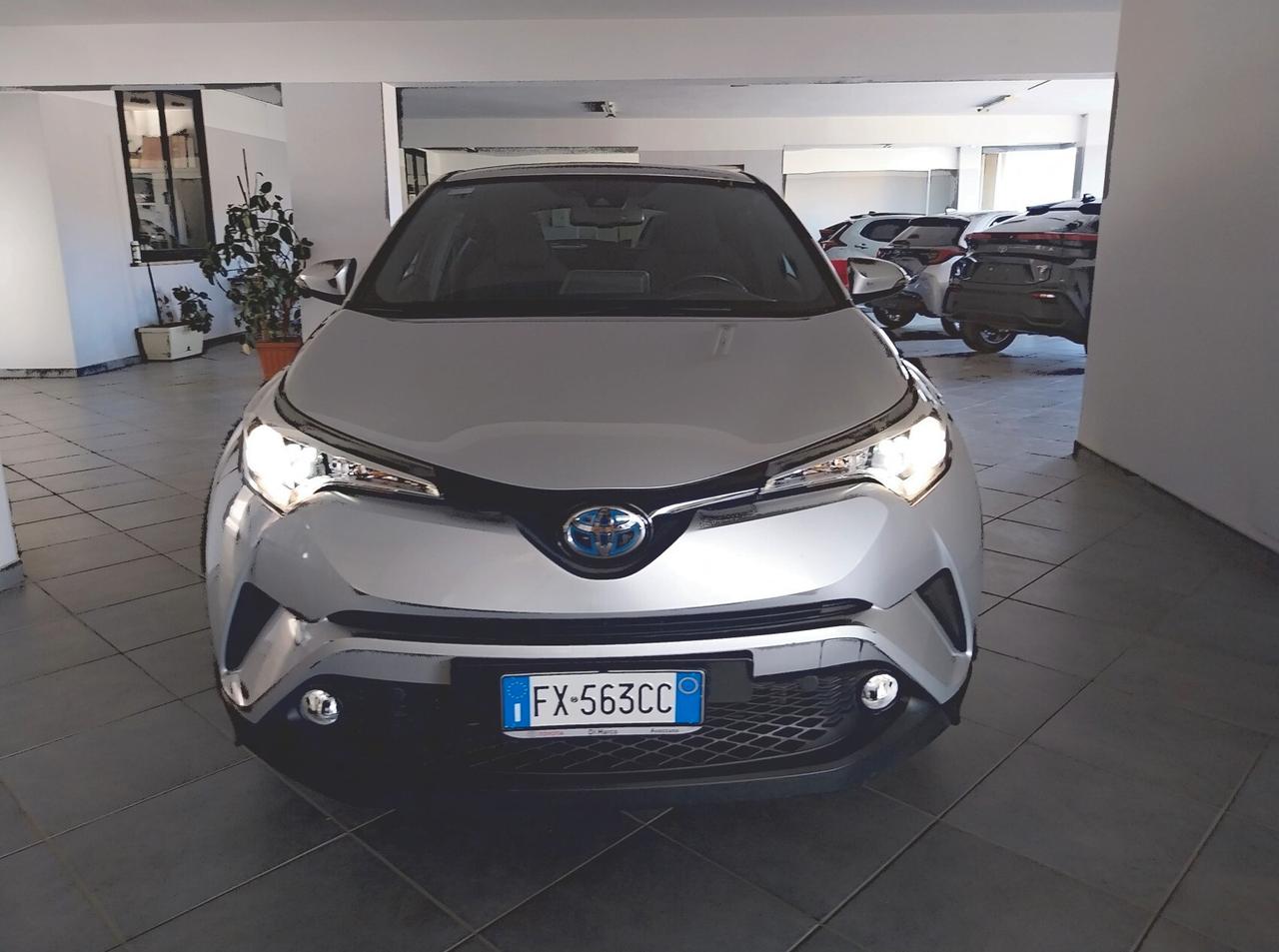 Toyota C-HR 1.8 Hybrid E-CVT Trend