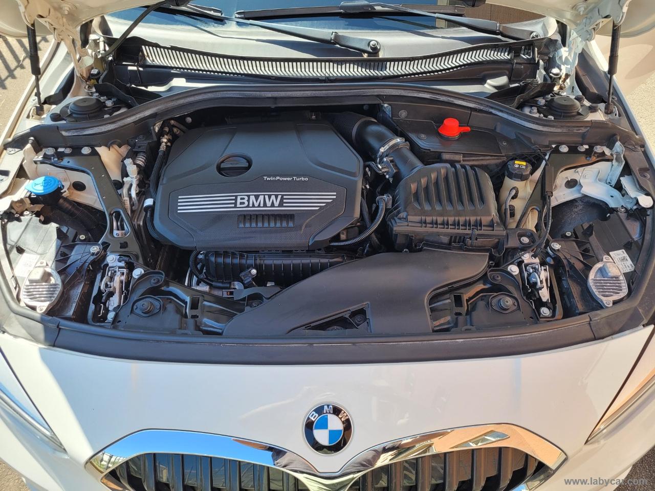 BMW 118i 5p. Advantage