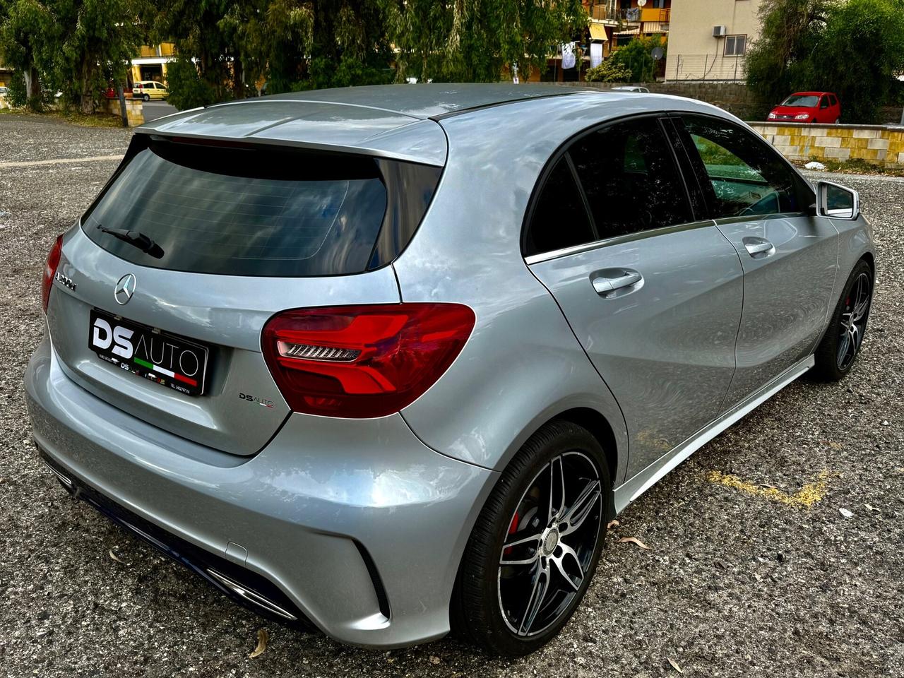 MERCEDES-BENZ A 200 D 136 CV AMG PREMIUM PLUS