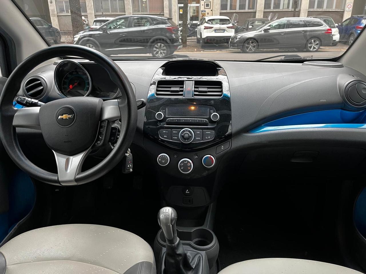 Chevrolet Spark 1.0 LT