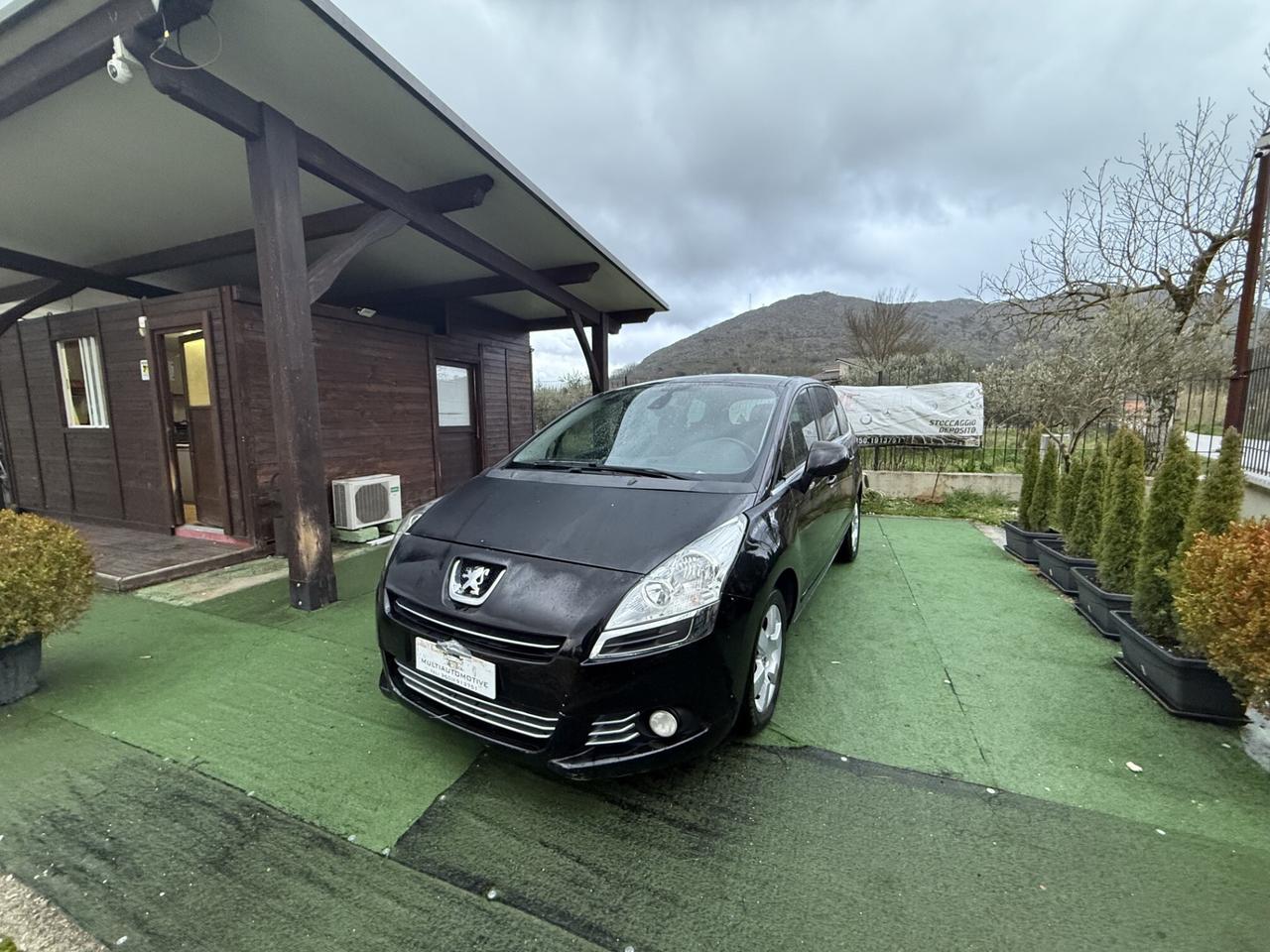 PEUGEOT 5008 1" SERIE