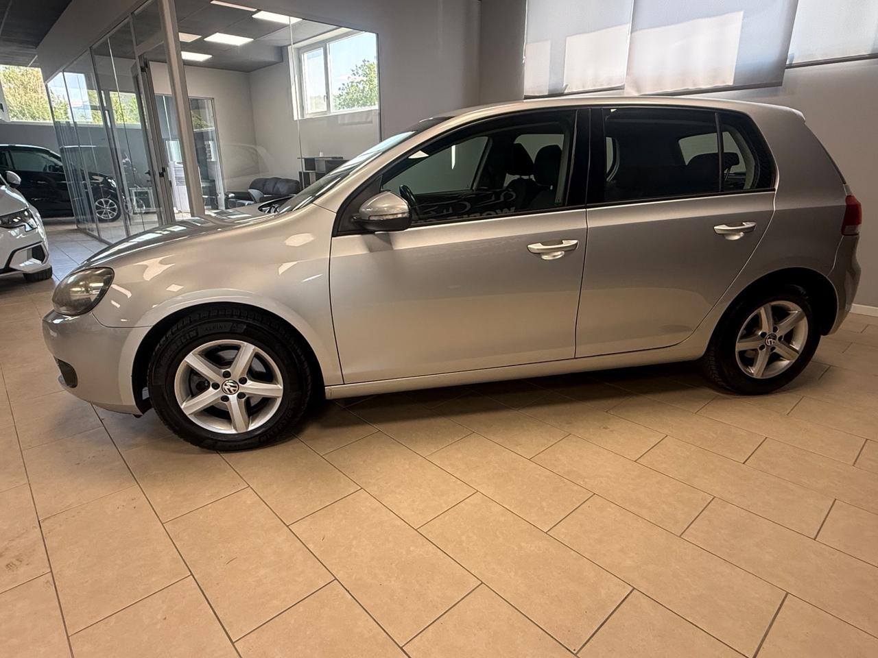 Volkswagen Golf 1.6 TDI DPF 5p. Highline