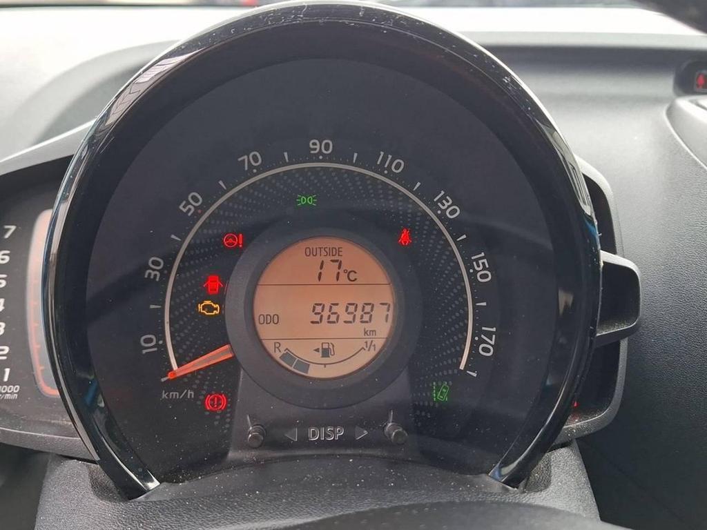 Toyota Aygo 5 Porte 1.0 VVT-i x-play