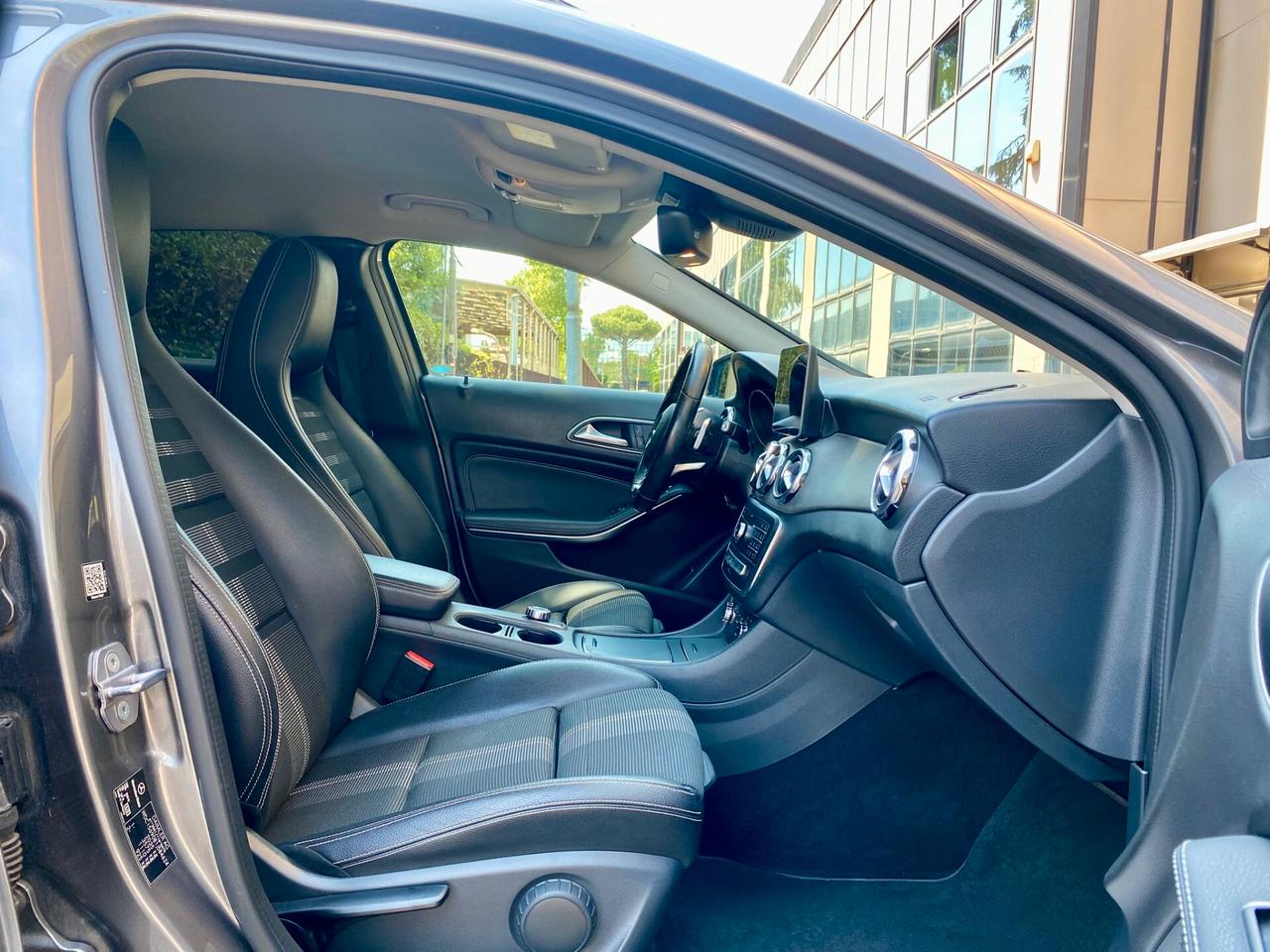 Mercedes-benz GLA 200 d Sport GARANZIA