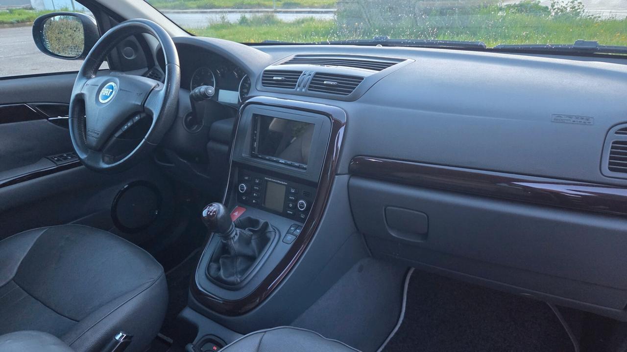 Fiat Croma 1.9 Multijet 16V Must