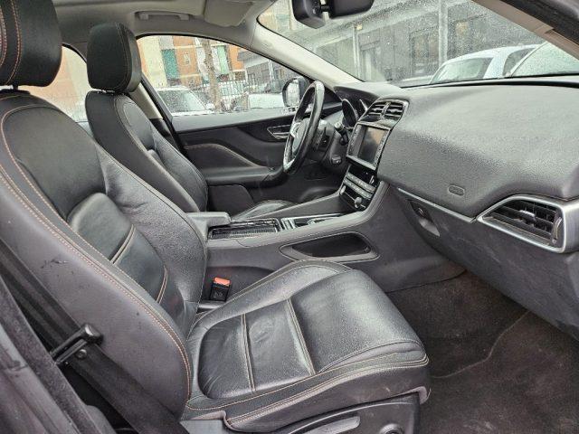 JAGUAR F-Pace 2.0 D 180 CV AWD aut.