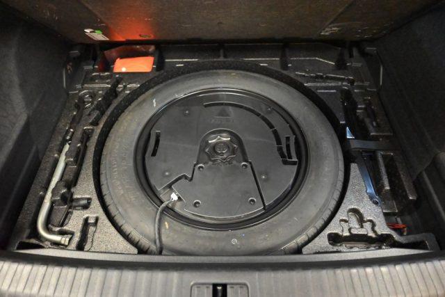 AUDI Q3 SPB 35 TDI S-TR.BUSINESS S-LINE 19" CAM360°RADAR!!