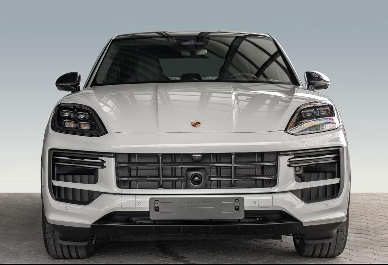 Porsche Cayenne Turbo E-Hybrid Coupé con pacchetto GT