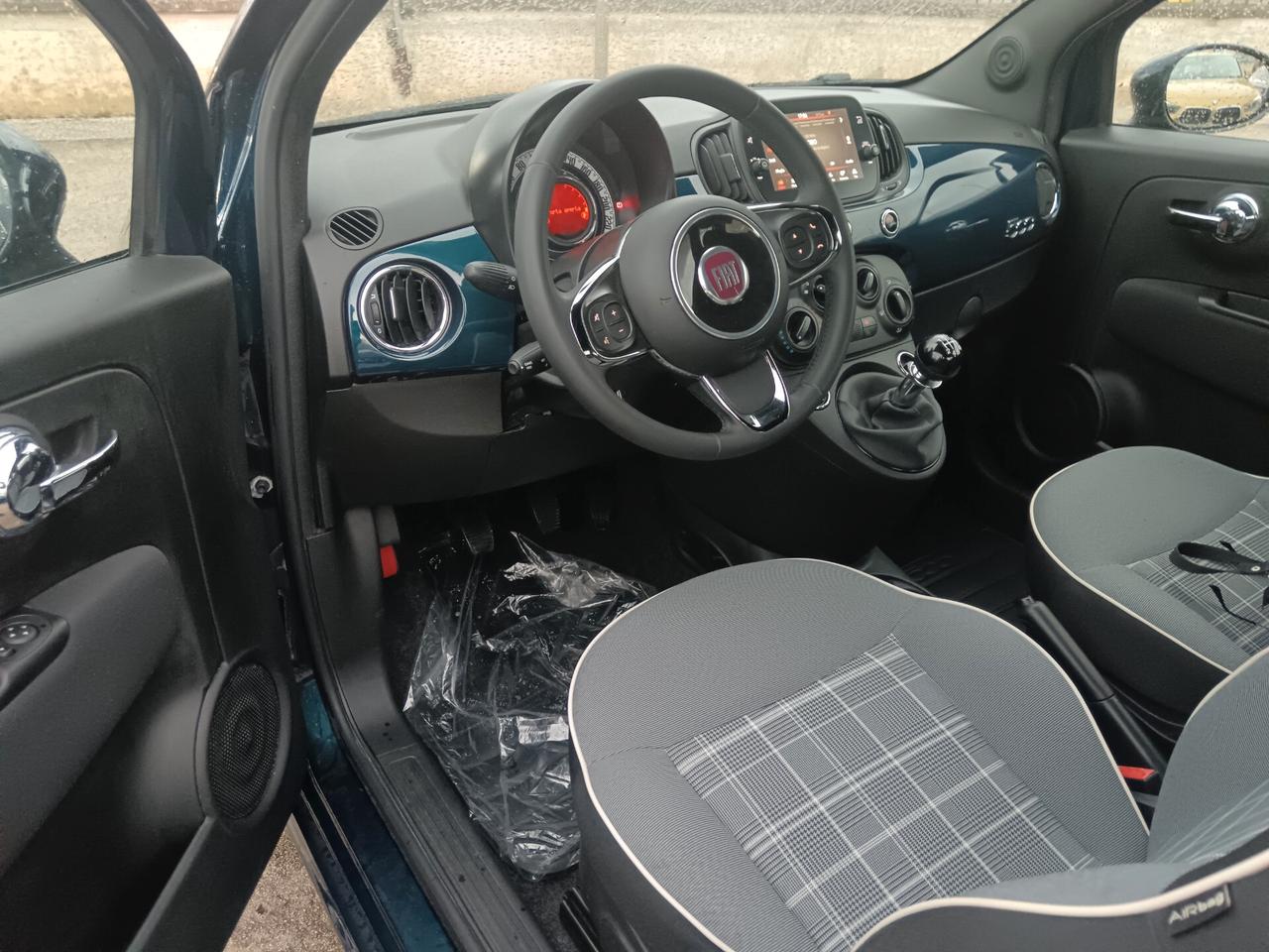 Fiat 500 1.0 Hybrid Rockstar