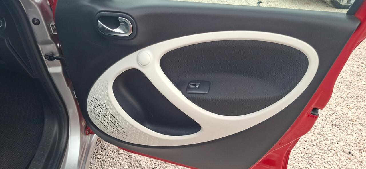 Smart ForFour 70 1.0 Passion
