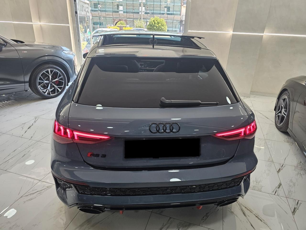 NUOVA AUDI RS3 SPORTBACK 2.5 BENZ 400CV S-TRONIC