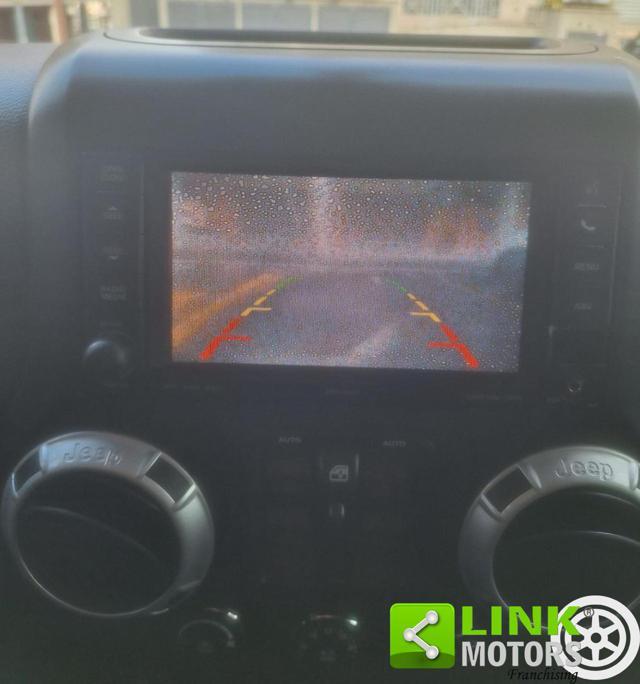 JEEP Wrangler Unlimited 2.8 CRD DPF Sahara Auto