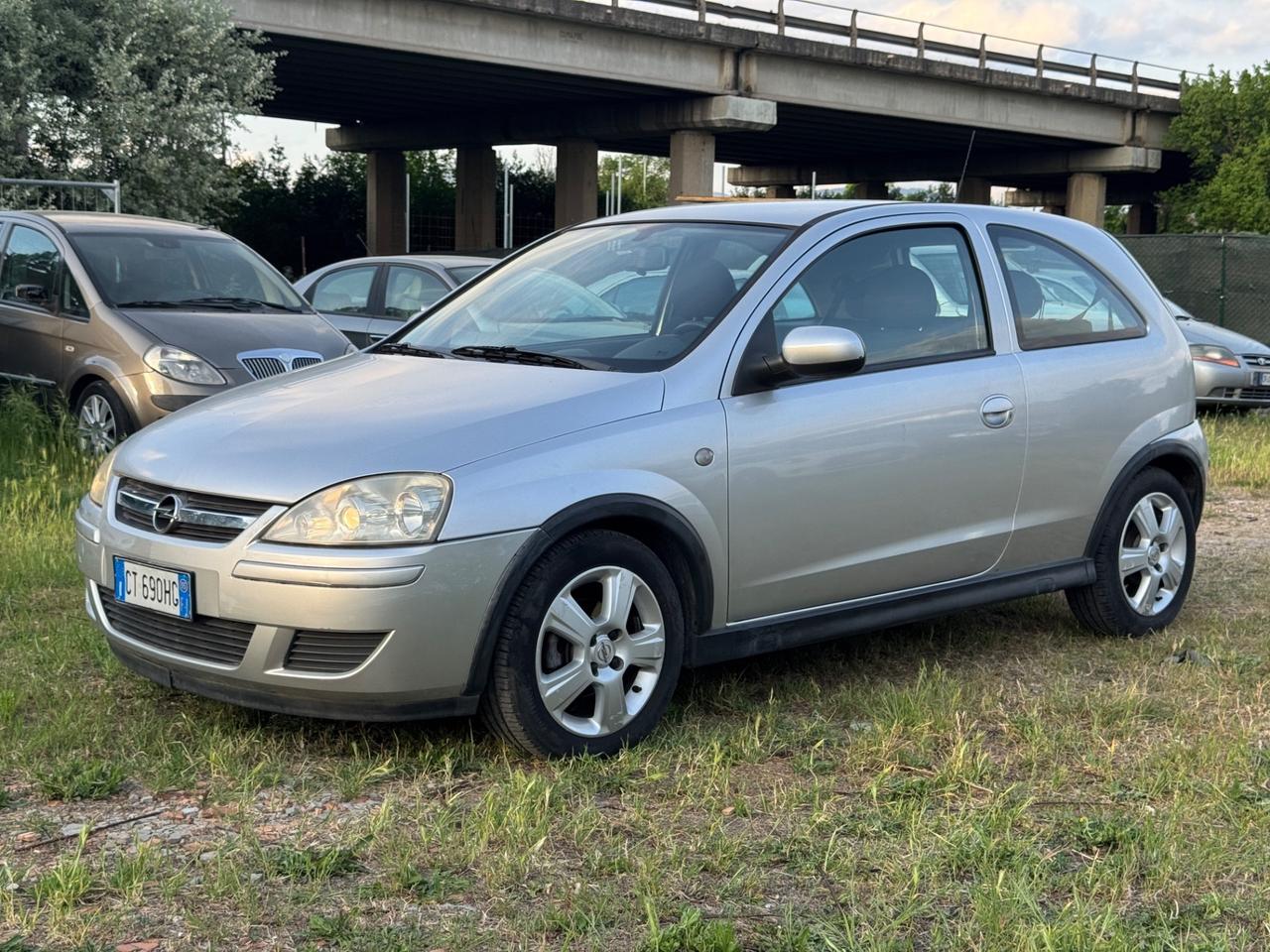 Opel Corsa 1.2 Benzina 80cv 3 porte Club 80.000km 2005