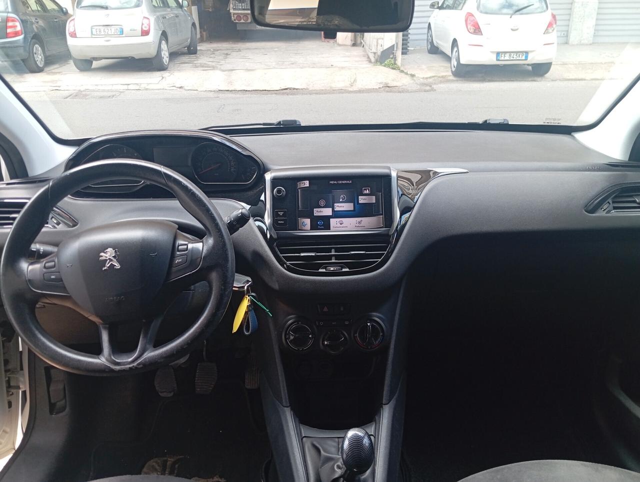 Peugeot 208 1.4 HDi 68 CV 5 porte Allure