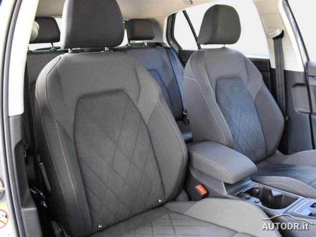 VOLKSWAGEN Golf 1.5 TGI DSG Style Fari Matrix, ErgoActive, Full