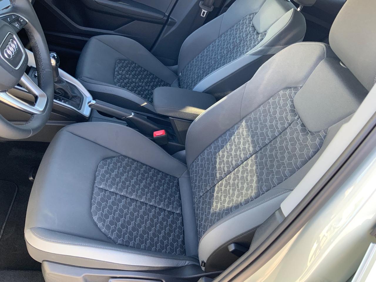 Audi A1 allstreet 30 TFSI S tronic Identity Contrast