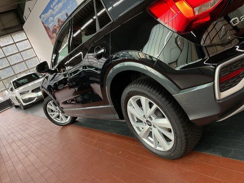 Audi Q2 1.5 35 TFSI BUSINESS ADVANCED S TRONIC LED PDC