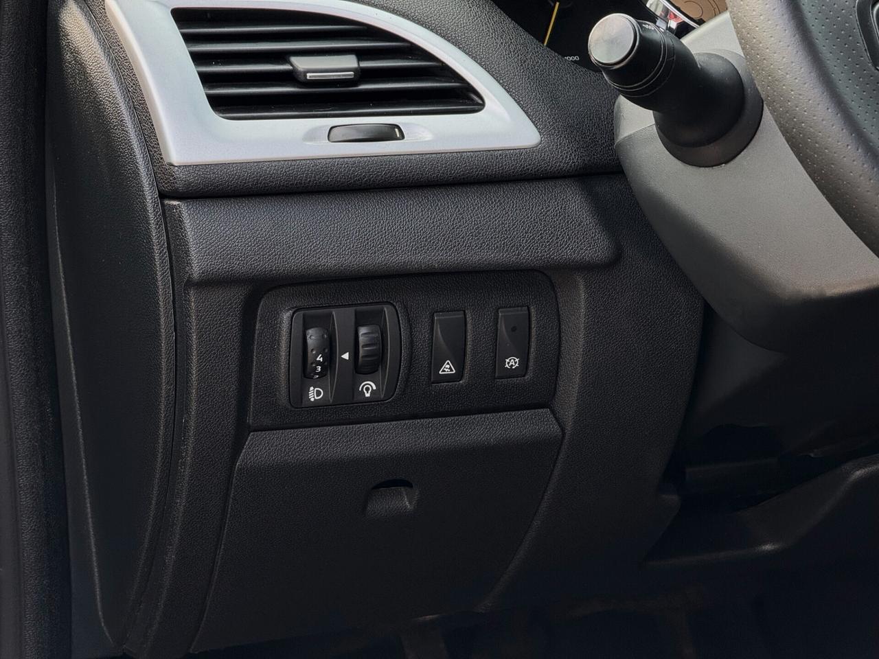 Renault Megane 1.5 dCi 110CV EDC Live