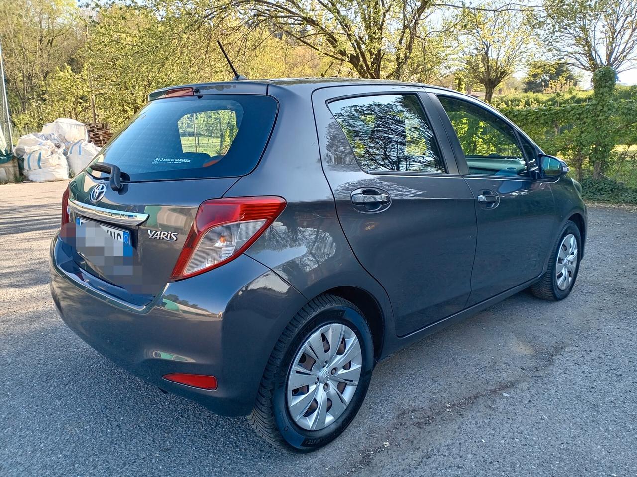 Toyota Yaris 1.0 5 porte Active