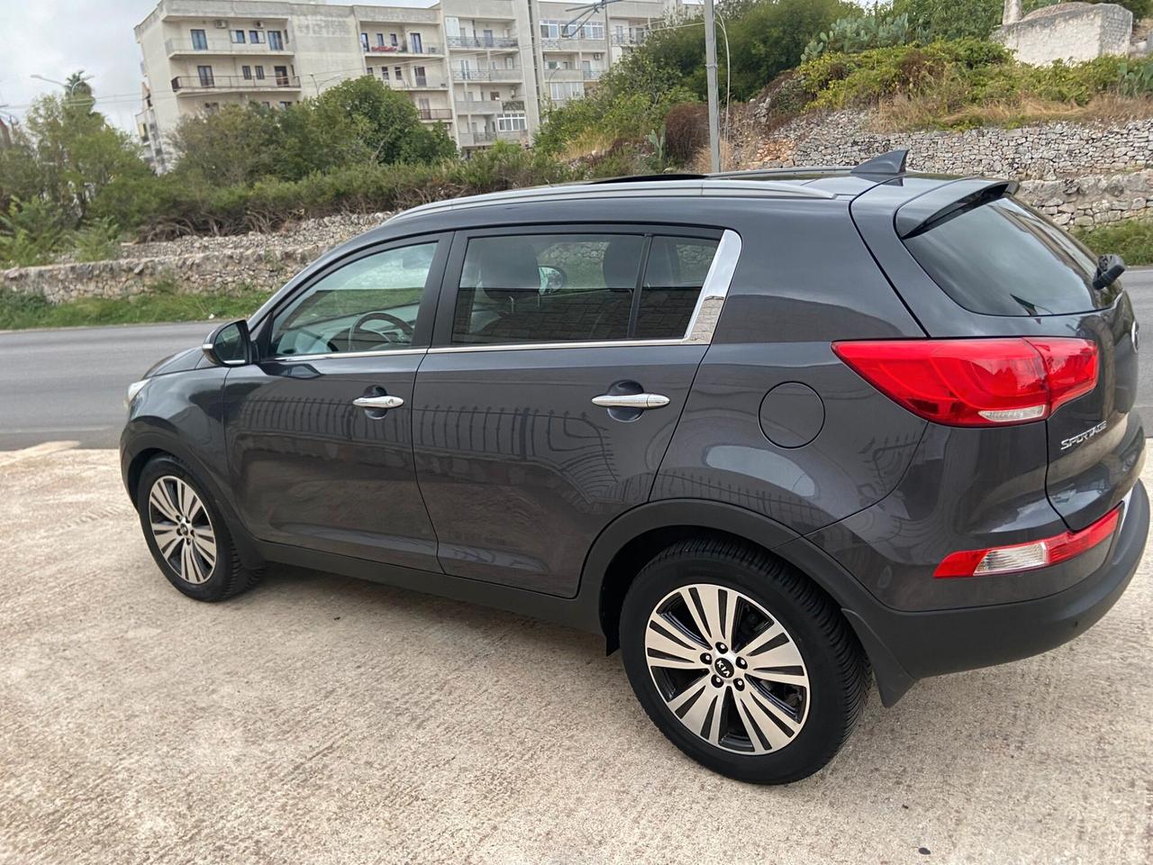 Kia Sportage 1.7 CRDI VGT 2WD high tech