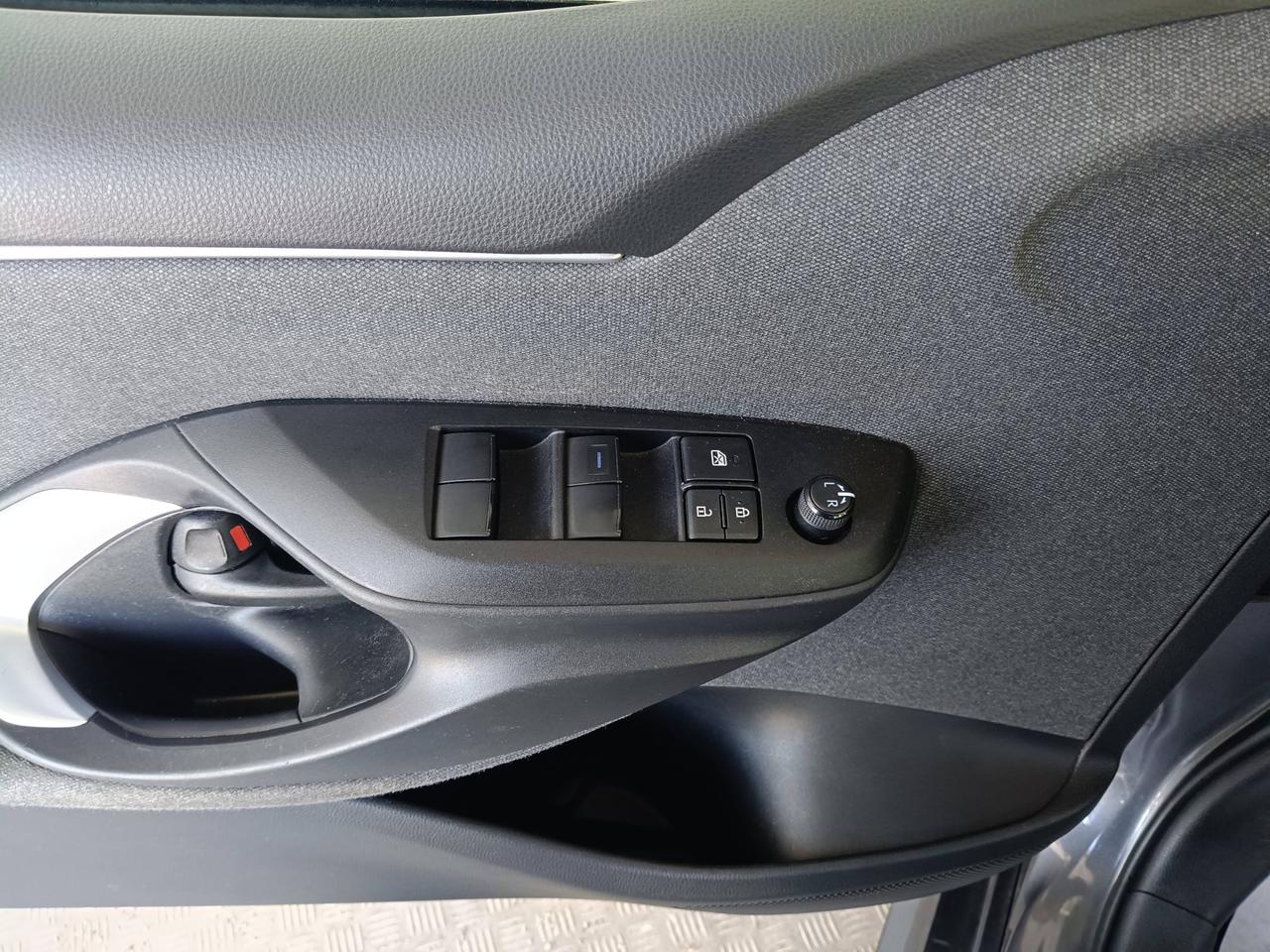 TOYOTA Yaris IV 2020 - Yaris 1.5h Trend