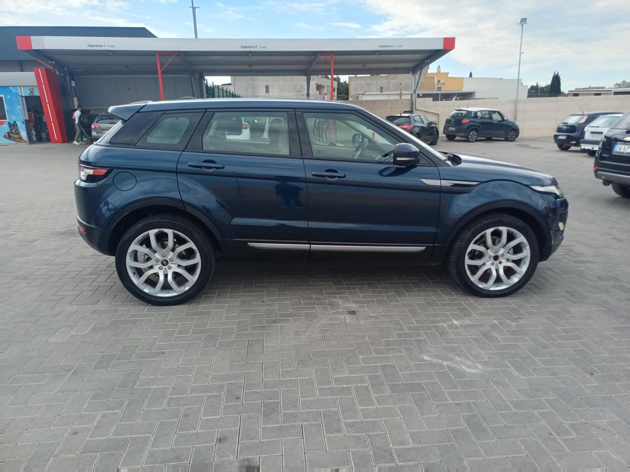 Land Rover Range Evoque 2.2 TD4 5p. Prestige