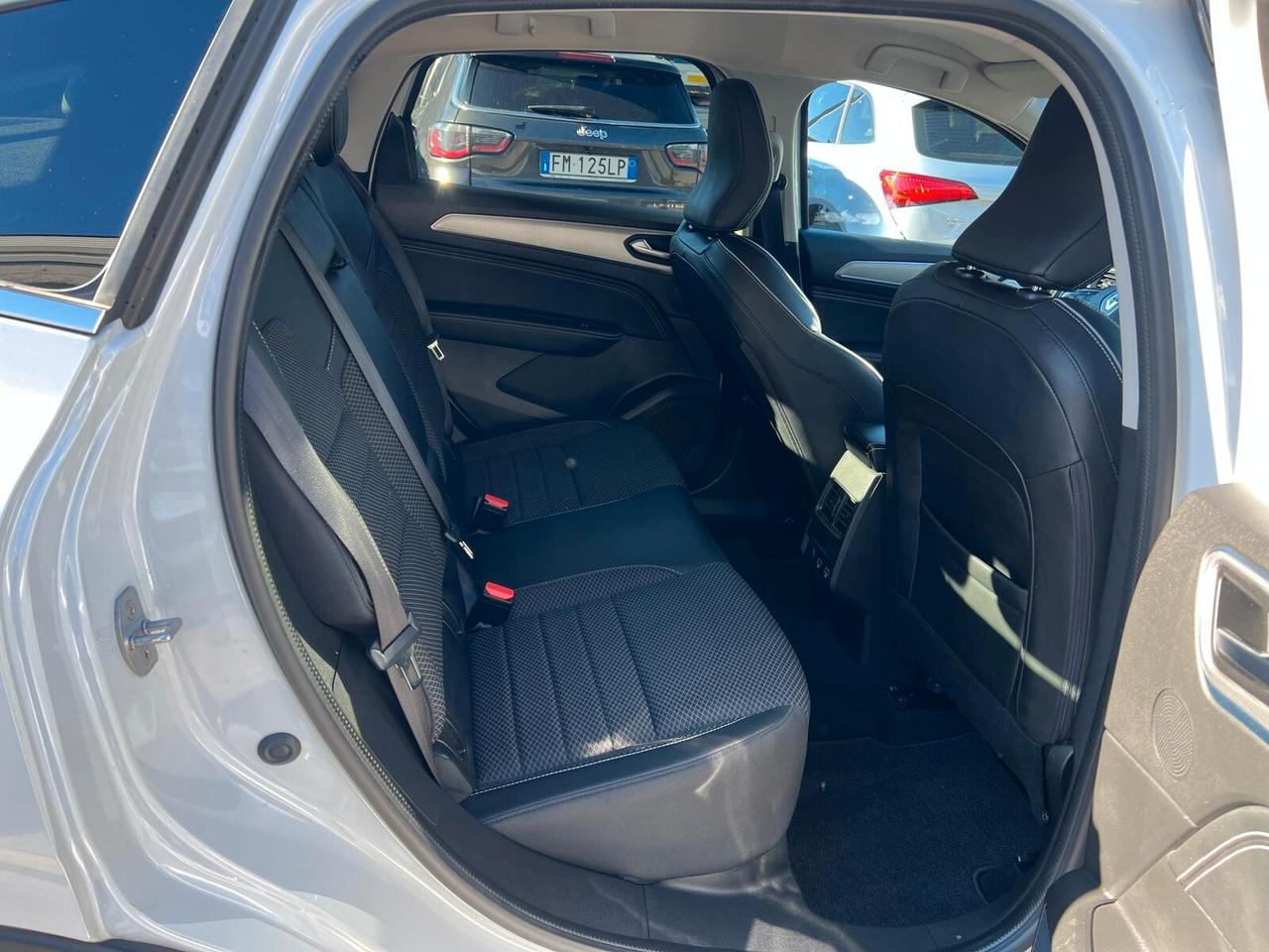 Renault Arkana 2021 1.6 E-Tech full hybrid Intens *44000KM