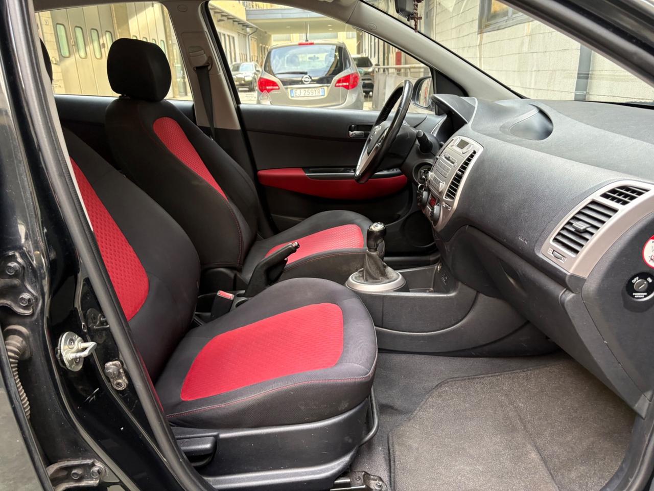 Hyundai i20 1.4 5p. Premium