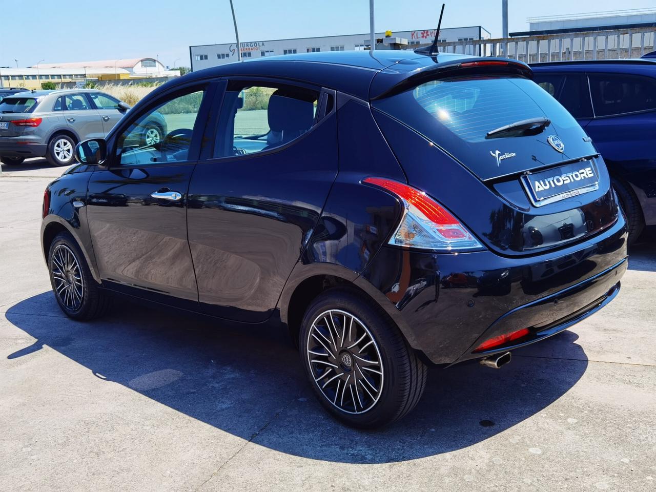 Lancia Ypsilon 1.0 FireFly 5 p. Hybrid Gold