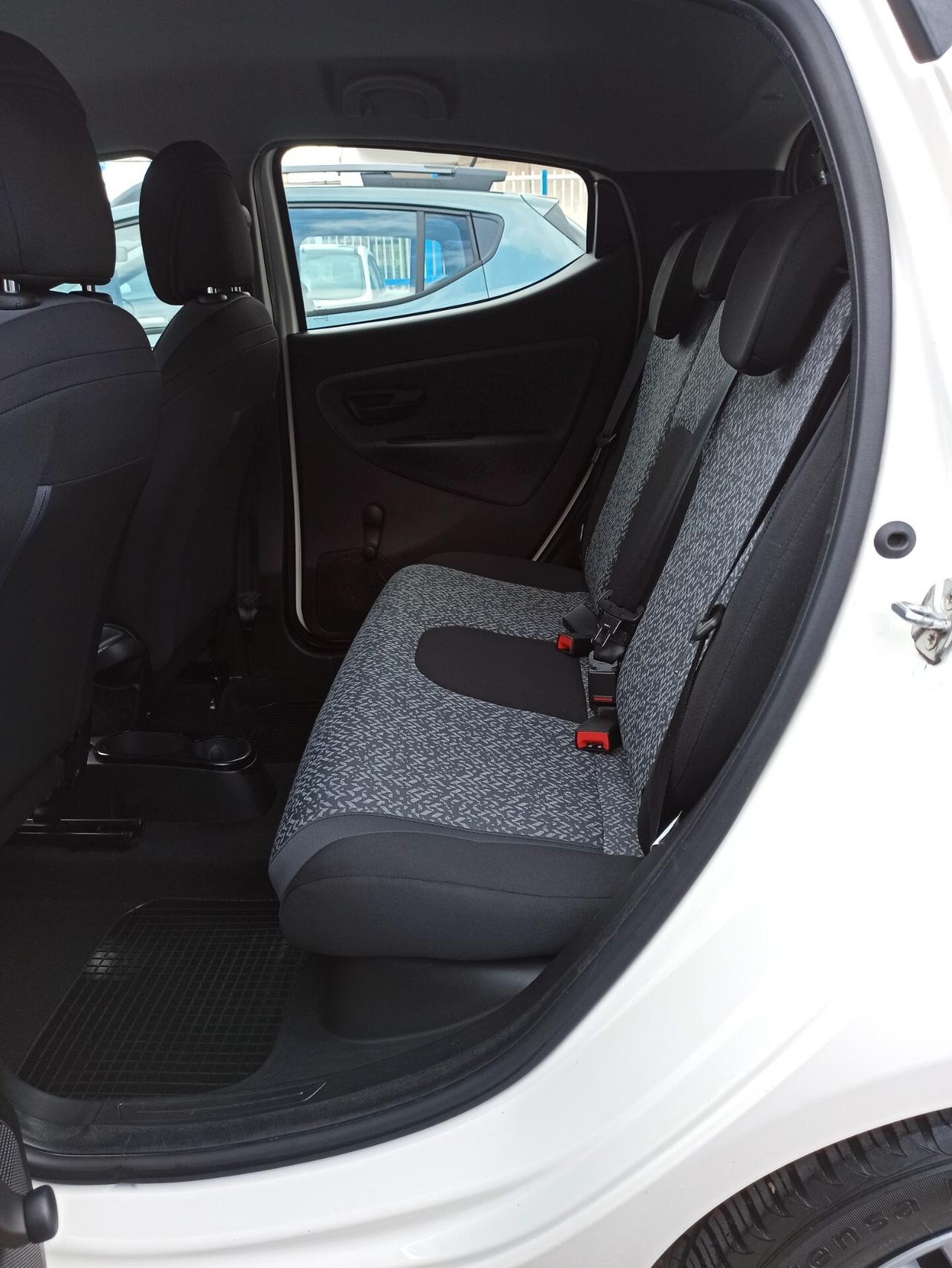 Lancia Ypsilon 1.2 69 CV 5 porte GPL Ecochic Elefantino Blu