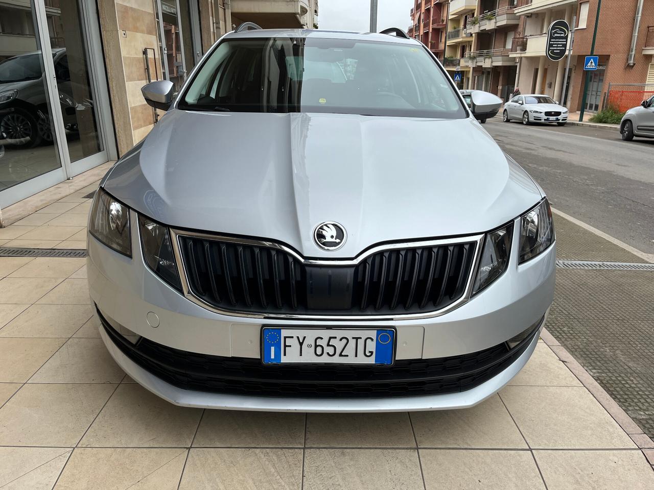Skoda Octavia 1.6 TDI 115 CV DSG Wagon Executive