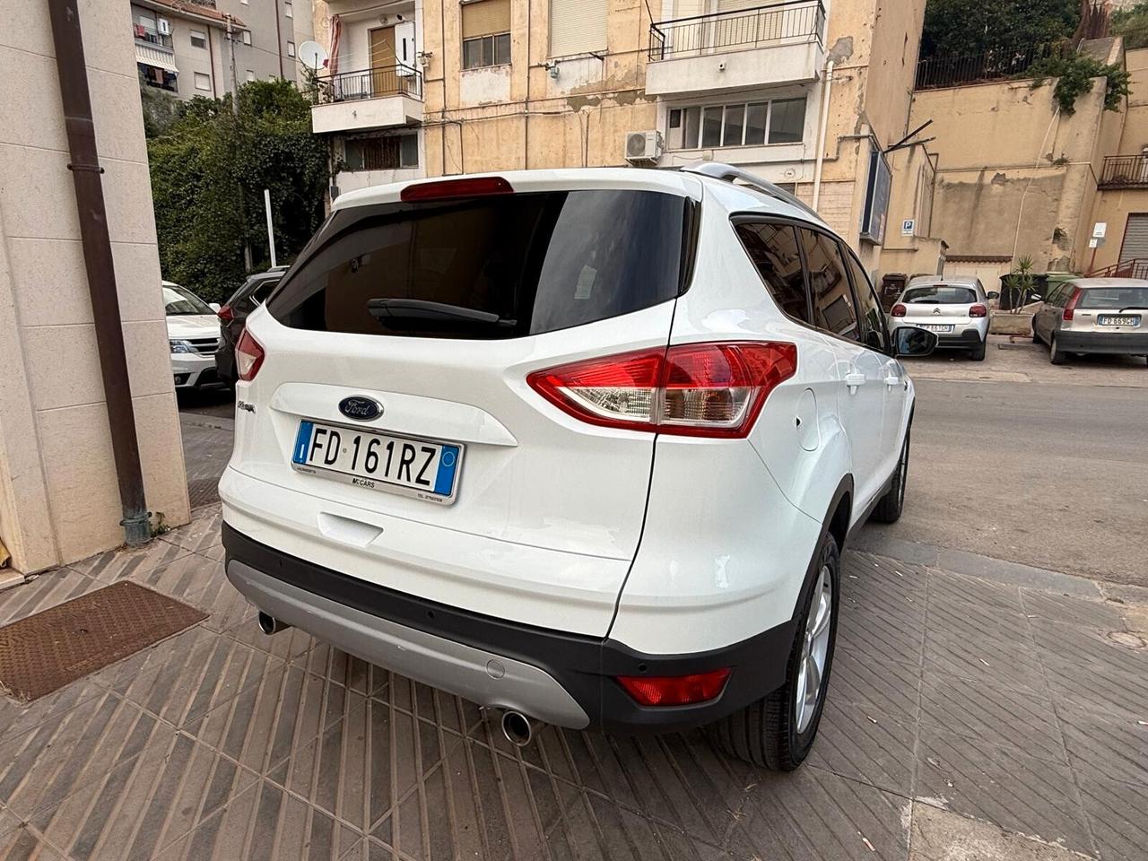 Ford Kuga 2.0 TDCI 150 CV S&S 4WD Titanium