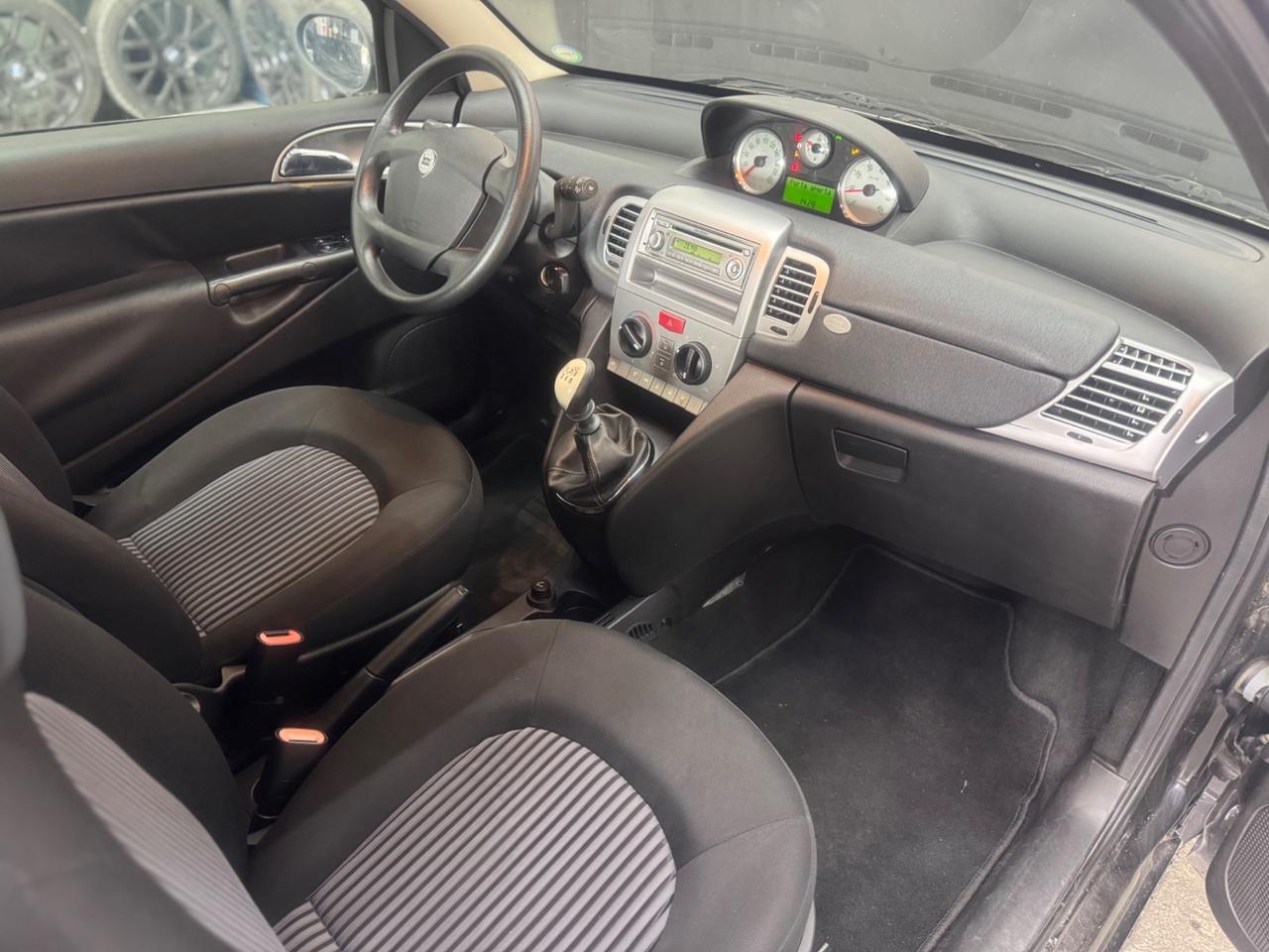 Lancia Ypsilon 1.2 Benzina ADATTA NEOPATENTATI