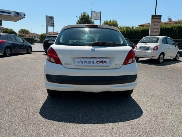 Peugeot 207 Plus 1.4 HDi 70CV 5 porte