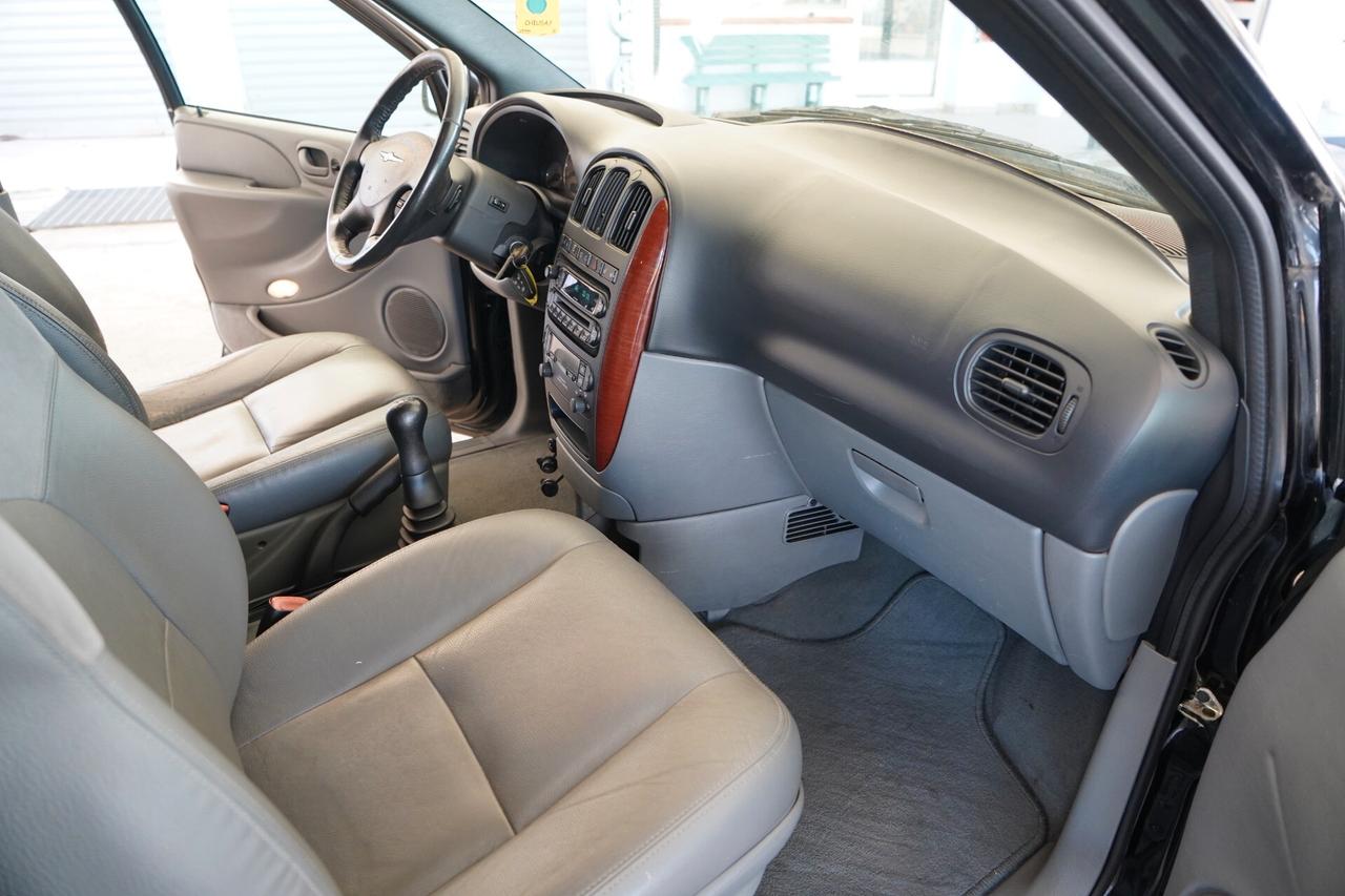 Chrysler Voyager 2.5 CRD cat LX