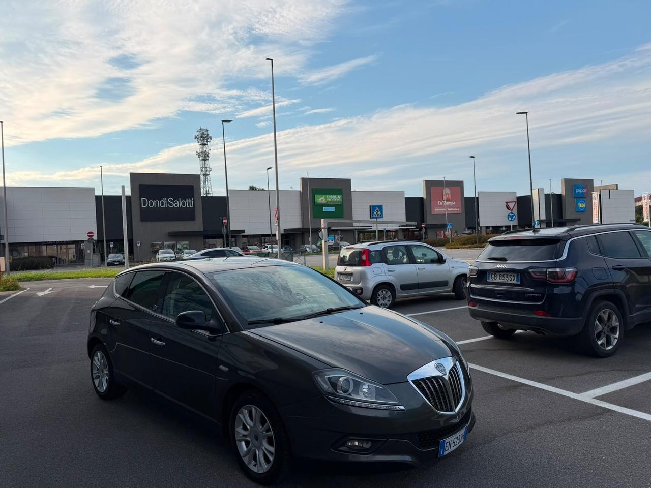 Lancia Delta 1.6 MJT DPF Silver