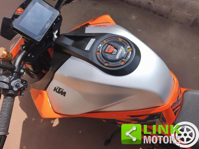 KTM 1290 Super Duke R R