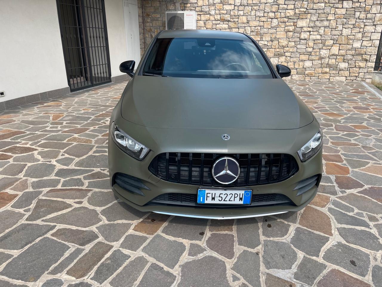 Mercedes-benz A 180 Automatic Premium AMG